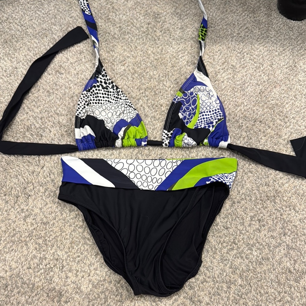 Tara Grinna bikini